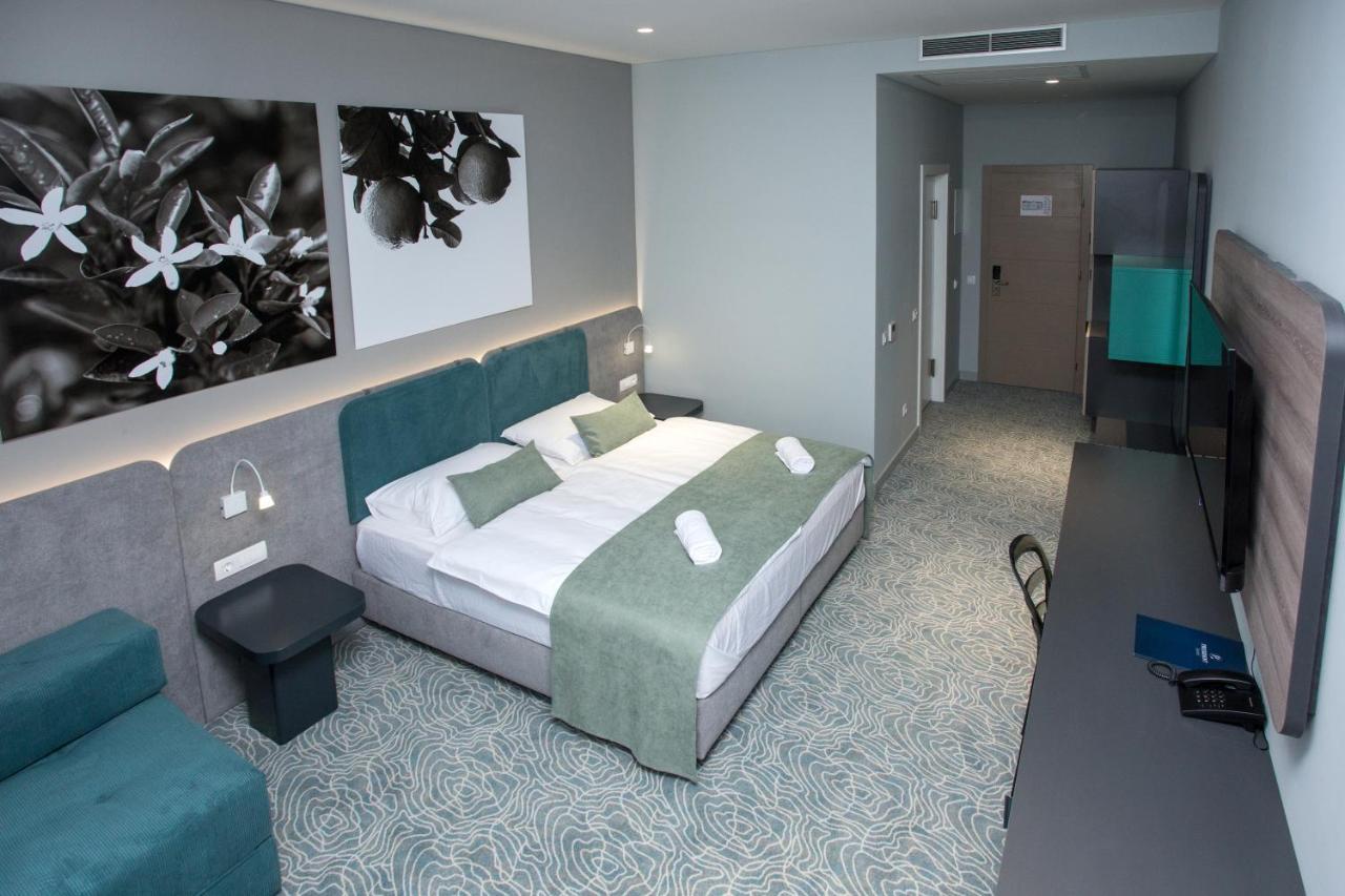 Hotel President Чаплина Экстерьер фото